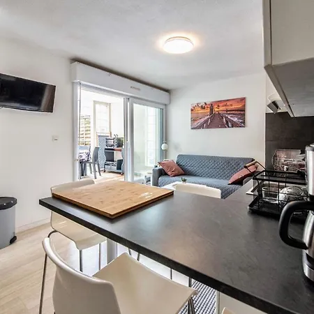Renove - Centre Ville Apartmán *